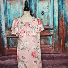 Cargar imagen en el visor de la galería, Pink Off Shoulder Floral Ruffle Mini Dress