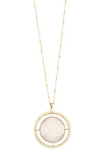 Cargar imagen en el visor de la galería, Faceted bead acetate circle pendant necklace set