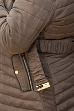Cargar imagen en el visor de la galería, Plus Parallel Quilt Faux Fur Hood Belted Padded Long Puffer Jacket