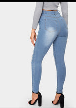 Load image into Gallery viewer, Distressed Skinny Jeans
