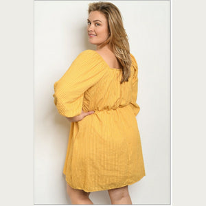 <transcy>Vestido amarillo de cintura alta de talla grande</transcy>